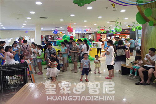 选择品牌儿童玩具加盟店开在哪里最好