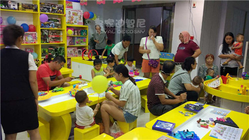 儿童玩具加盟怎么样 -品牌动态-皇家迪智尼儿童玩具店加盟官网