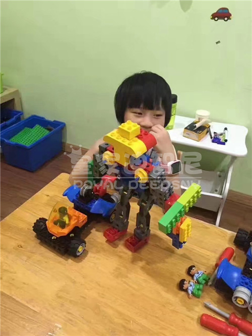 玩具加盟店- 玩具知识-皇家迪智尼儿童玩具店加盟官网