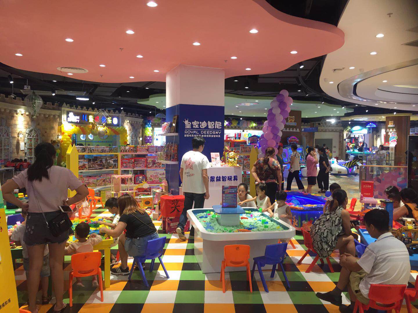 皇家迪智尼行业分析|破传统玩具 成就智能玩具店加盟未来