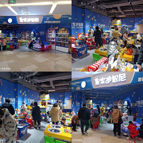 皇家迪智尼店铺新店开业上一波，陪孩子一起过圣诞节！