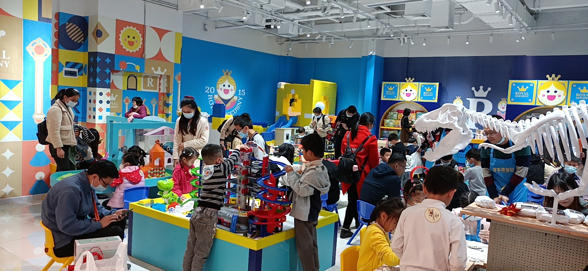 皇家迪智尼 I 年底加盟八大优势，助力营收！