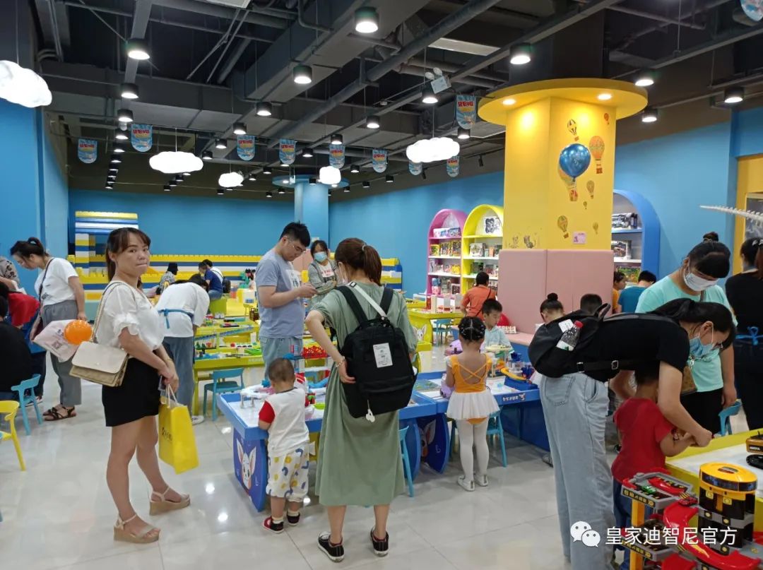 皇家迪智尼 I 2023年市场回暖，玩具店如何做到店铺持久盈利？