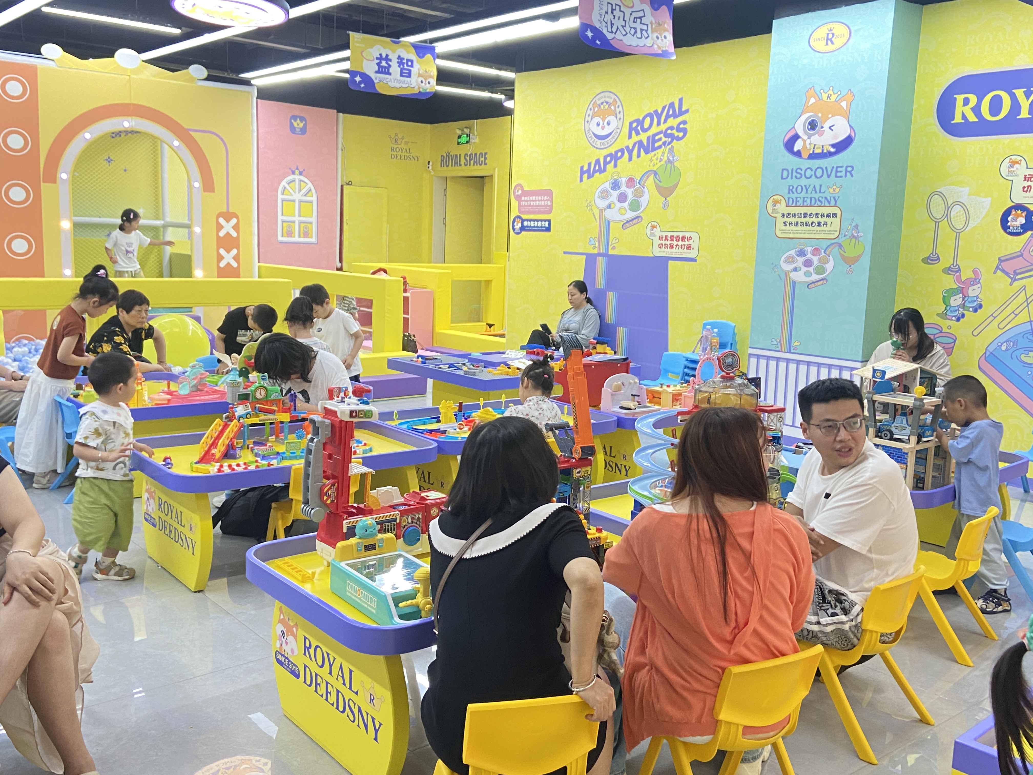 100㎡商场儿童乐园投资多少钱？新手优选益智乐园品牌全攻略
