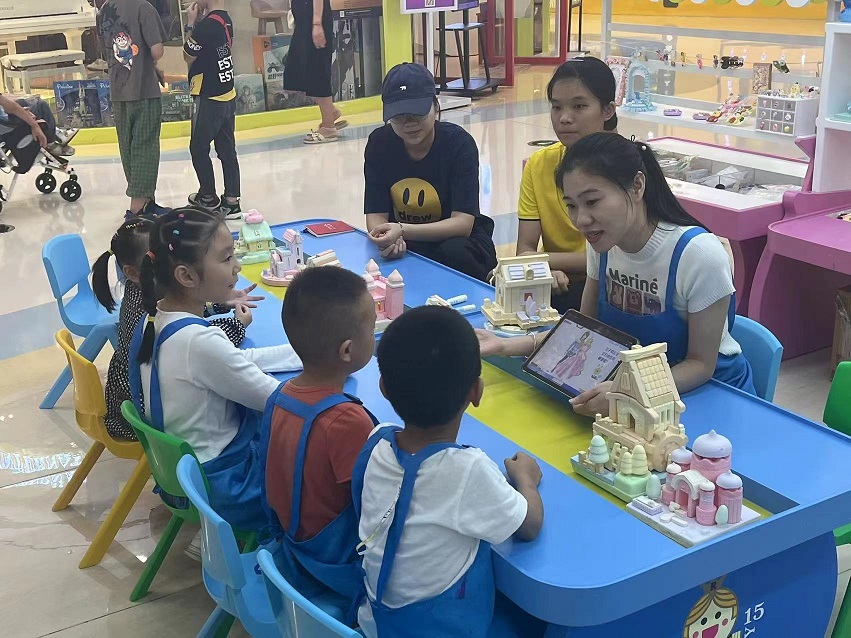 皇家迪智尼 I 门店梦想建筑师主题火爆活动现场！