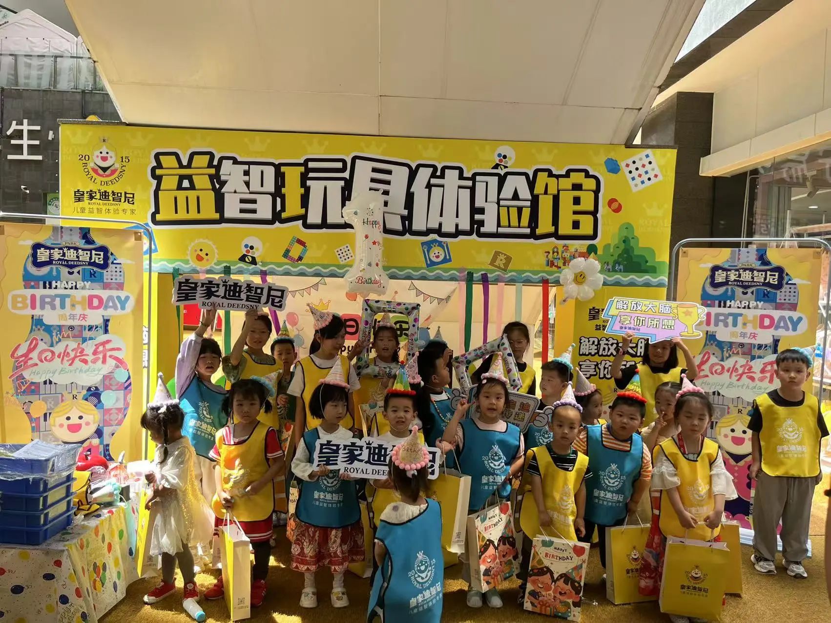 皇家迪智尼 I 回顾7月运营老师下店赋能门店！