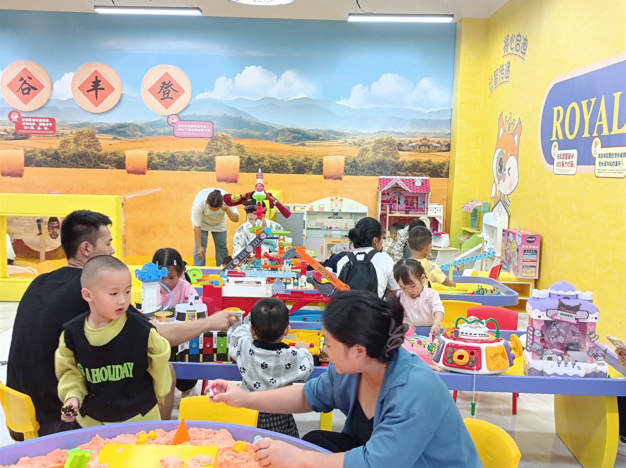 皇家迪智尼 I 一场跨越千里的 “上门赋能”！