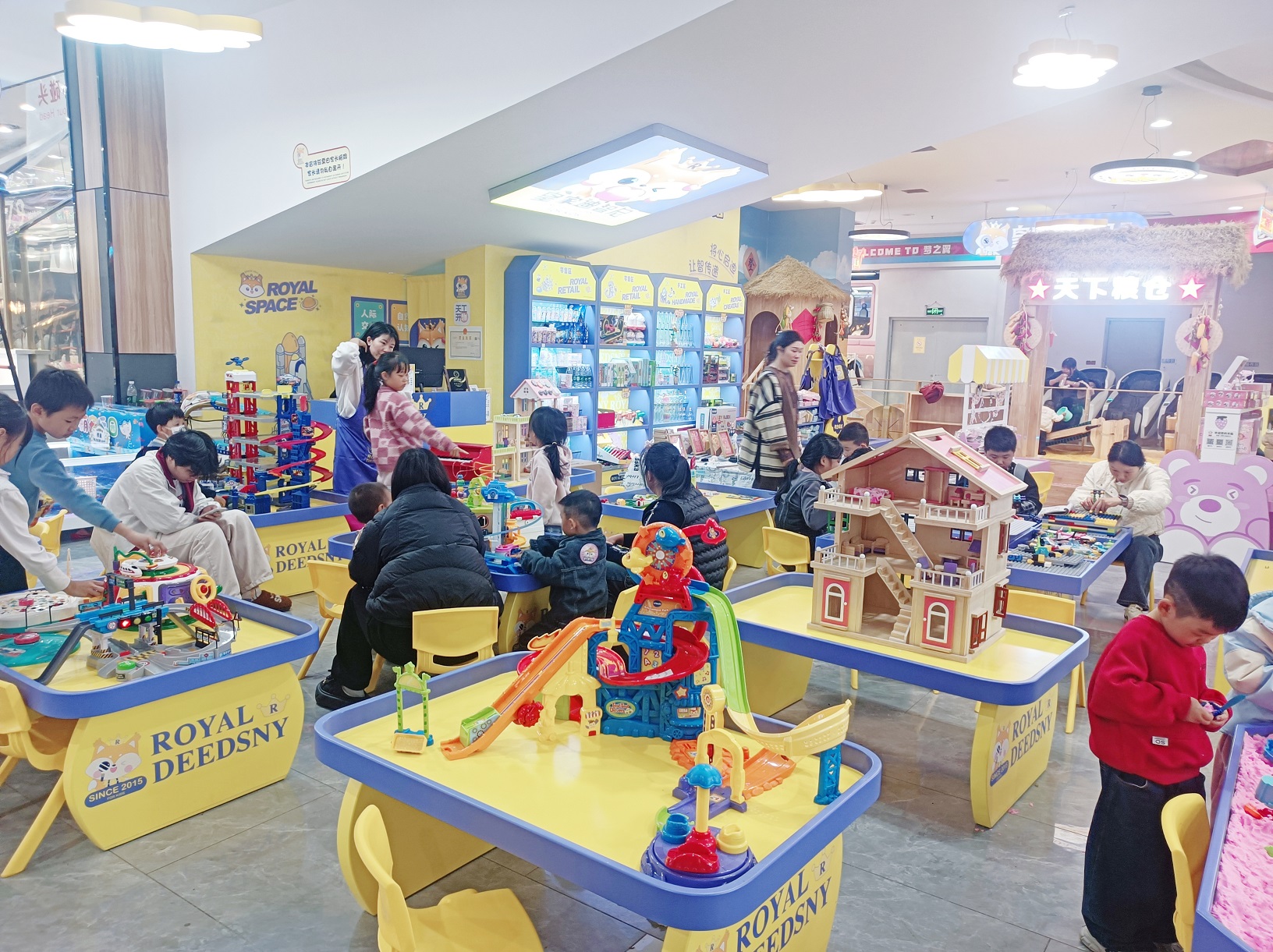 皇家迪智尼 I 儿童玩具乐园不会拓客引流，活该穷的明显！