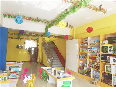 恭喜皇家迪智尼内蒙古儿童智力玩具加盟店开业！